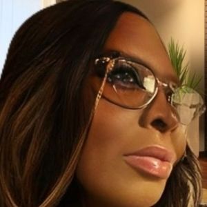 Meet your Posher, Joycee